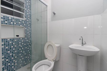 Banheiro de kitnet/studio para alugar com 1 quarto, 24m² em Jardim Felicidade(zona Norte), São Paulo