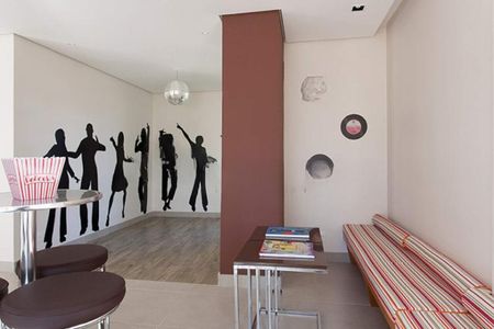 Apartamento à venda com 2 quartos, 58m² em Jardim Henriqueta, Taboão da Serra