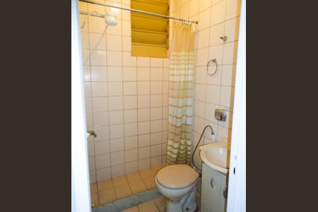 Banheiro de apartamento à venda com 1 quarto, 38m² em Flamengo, Rio de Janeiro