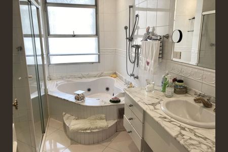 Apartamento para alugar com 4 quartos, 275m² em Higienópolis, São Paulo
