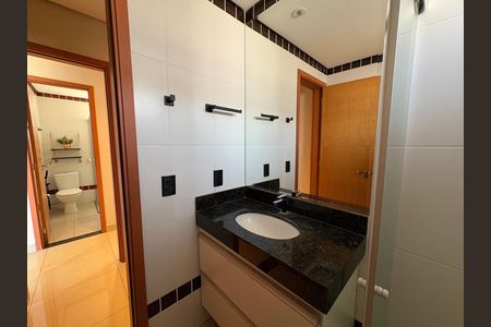 Apartamento para alugar com 68m², 2 quartos e 1 vaga Apartamento para alugar com 68m², 2 quartos e 1 vagaBanheiro - Suite