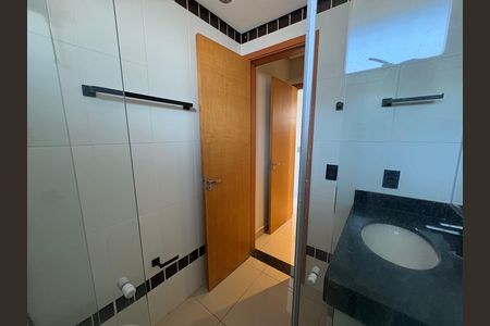 Apartamento para alugar com 68m², 2 quartos e 1 vaga Apartamento para alugar com 68m², 2 quartos e 1 vagaBanheiro - Suite