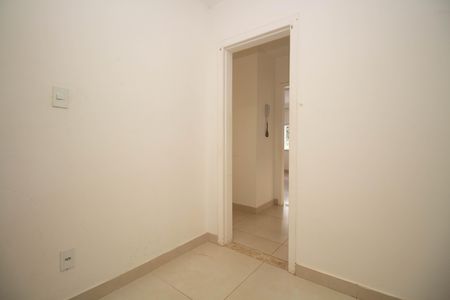 Apartamento para alugar com 98m², 3 quartos e sem vaga Apartamento para alugar com 98m², 3 quartos e sem vagaQuarto 2