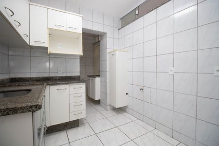Apartamento para alugar com 98m², 3 quartos e sem vaga Apartamento para alugar com 98m², 3 quartos e sem vagaCozinha e Área de Serviço