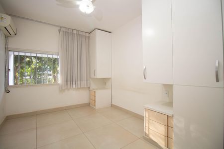 Apartamento para alugar com 98m², 3 quartos e sem vaga Apartamento para alugar com 98m², 3 quartos e sem vagaSuíte