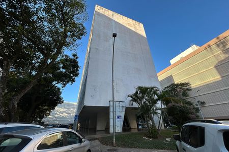 Apartamento para alugar com 98m², 3 quartos e sem vaga Apartamento para alugar com 98m², 3 quartos e sem vagaFachada