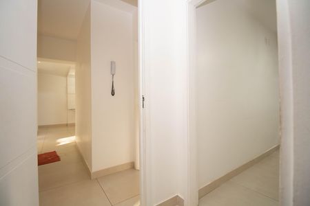 Apartamento para alugar com 98m², 3 quartos e sem vaga Apartamento para alugar com 98m², 3 quartos e sem vagaCorredor