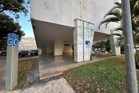 Apartamento para alugar com 98m², 3 quartos e sem vaga Apartamento para alugar com 98m², 3 quartos e sem vagaFachada