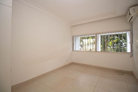 Apartamento para alugar com 98m², 3 quartos e sem vaga Apartamento para alugar com 98m², 3 quartos e sem vagaQuarto 1
