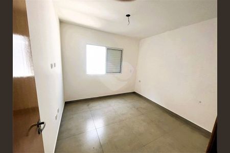 Casa à venda com 3 quartos, 100m² em Vila Tiradentes, São Paulo
