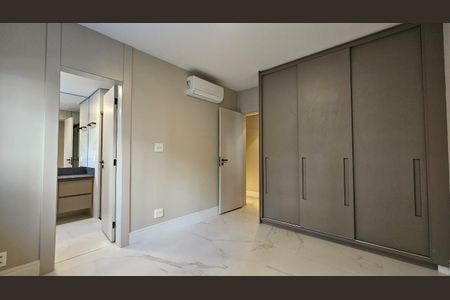 Apartamento à venda com 158m², 3 quartos e 3 vagas