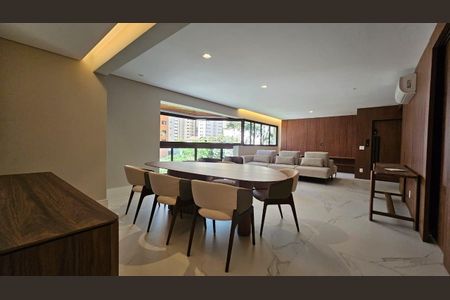 Apartamento à venda com 158m², 3 quartos e 3 vagas