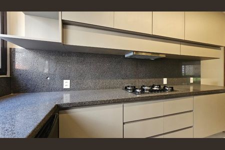 Apartamento à venda com 158m², 3 quartos e 3 vagas