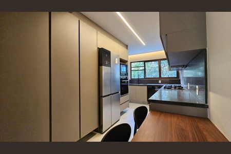 Apartamento à venda com 158m², 3 quartos e 3 vagas