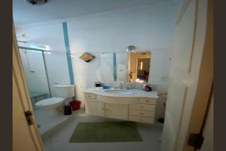 Casa à venda com 3 quartos, 200m² em Ipiranga, São Paulo