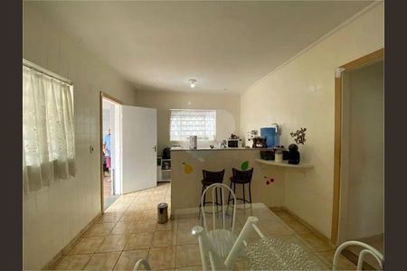 Casa à venda com 390m², 5 quartos e 5 vagas