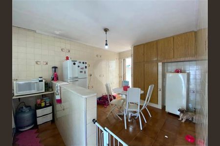 Casa à venda com 390m², 5 quartos e 5 vagas