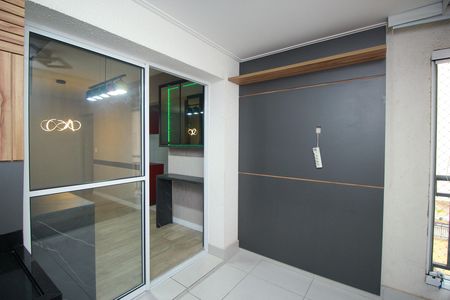Apartamento à venda com 96m², 3 quartos e 2 vagas Apartamento à venda com 96m², 3 quartos e 2 vagasVaranda gourmet