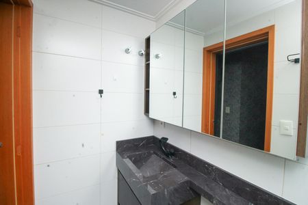 Apartamento à venda com 96m², 3 quartos e 2 vagas Apartamento à venda com 96m², 3 quartos e 2 vagasBanheiro da Suíte