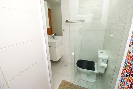 Apartamento à venda com 96m², 3 quartos e 2 vagas Apartamento à venda com 96m², 3 quartos e 2 vagasBanheiro Social