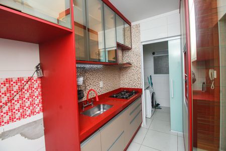 Apartamento à venda com 96m², 3 quartos e 2 vagas Apartamento à venda com 96m², 3 quartos e 2 vagasCozinha