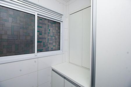 Apartamento à venda com 96m², 3 quartos e 2 vagas Apartamento à venda com 96m², 3 quartos e 2 vagasÁrea de Serviço