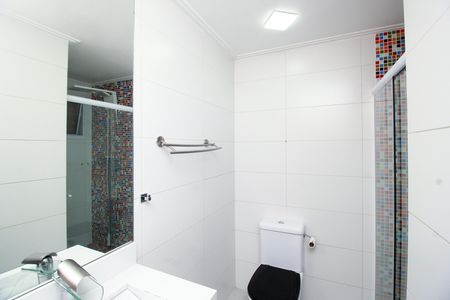 Apartamento à venda com 96m², 3 quartos e 2 vagas Apartamento à venda com 96m², 3 quartos e 2 vagasBanheiro Social