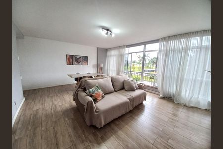 Apartamento para alugar com 140m², 4 quartos e 1 vaga Apartamento para alugar com 140m², 4 quartos e 1 vagaSala