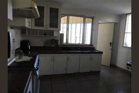 Casa à venda com 415m², 4 quartos e 10 vagas