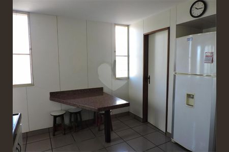 Casa à venda com 415m², 4 quartos e 10 vagas