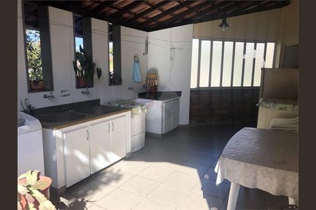 Casa à venda com 4 quartos, 415m² em Ermelinda, Belo Horizonte