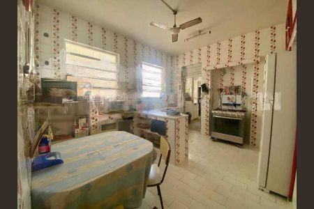 Apartamento à venda com 230m², 4 quartos e 1 vaga
