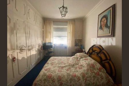 Apartamento à venda com 230m², 4 quartos e 1 vaga