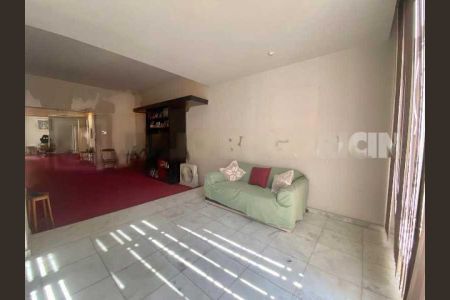 Apartamento à venda com 230m², 4 quartos e 1 vaga
