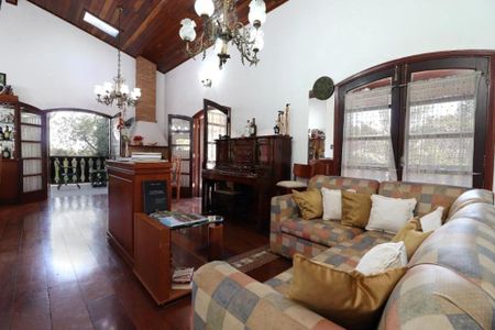Casa à venda com 3 quartos, 400m² em Jardim Caxambu, Jundiaí