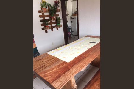 Casa à venda com 4 quartos, 250m² em Álvaro Camargos, Belo Horizonte