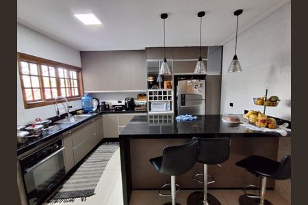 Casa à venda com 164m², 3 quartos e 2 vagas