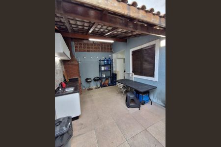 Casa à venda com 164m², 3 quartos e 2 vagas