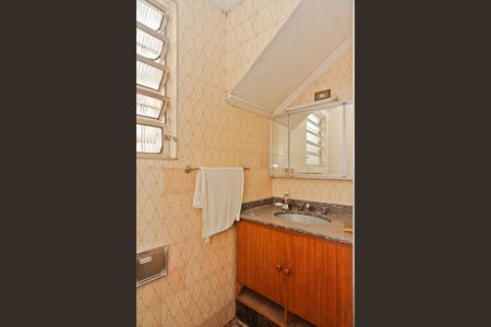 Casa à venda com 95m², 3 quartos e 1 vaga Casa à venda com 95m², 3 quartos e 1 vagaBanheiro