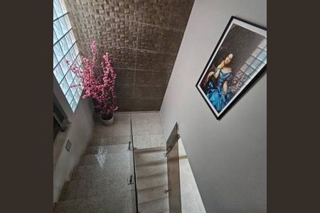 Casa à venda com 385m², 4 quartos e 2 vagas