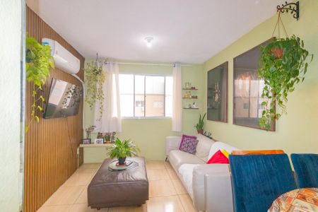 Sala de apartamento à venda com 2 quartos, 41m² em Estância Velha, Canoas