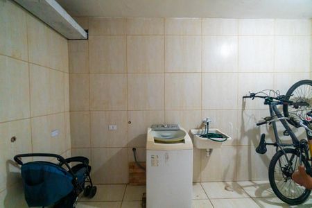 Área comum - Lavanderia de kitnet/studio para alugar com 1 quarto, 30m² em Vila Mira, São Paulo