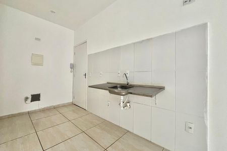 Cozinha de kitnet/studio para alugar com 1 quarto, 25m² em Vila Mira, São Paulo