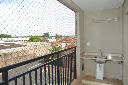Apartamento para alugar com 55m², 2 quartos e 1 vagaSacada