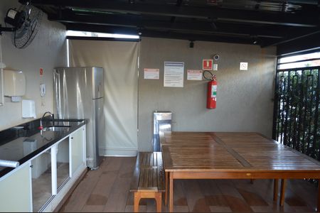 Apartamento para alugar com 55m², 2 quartos e 1 vagaÁrea comum - Churrasqueira