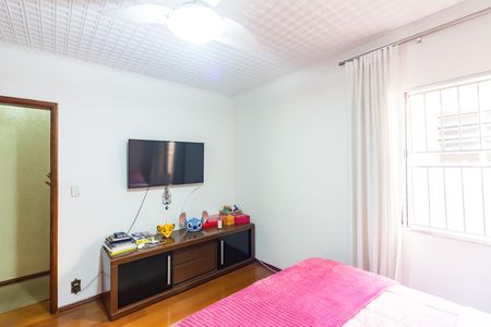 Casa à venda com 185m², 3 quartos e 2 vagas