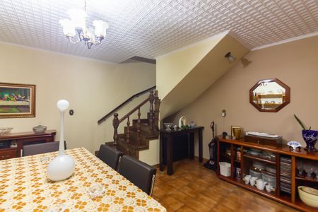 Casa à venda com 185m², 3 quartos e 2 vagas