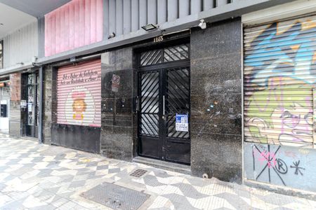 Apartamento à venda com 39m², 1 quarto e sem vaga Apartamento à venda com 39m², 1 quarto e sem vagaFachada