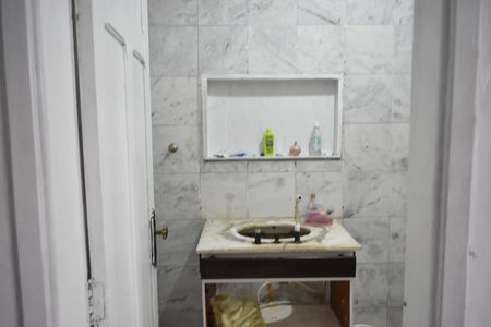 Casa para alugar com 120m², 2 quartos e 2 vagasBanheiro da Suíte 2