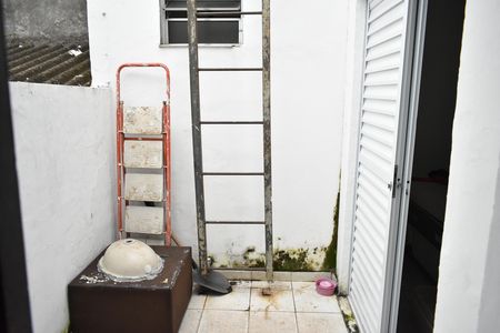 Casa para alugar com 120m², 2 quartos e 2 vagasSala tv